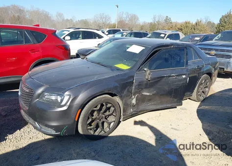 2019 Chrysler 300 Touring из США, поврежденный, VIN 2C3CCAAG4KH746122